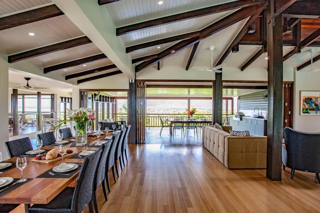Bangalow - View In * Port Douglas
