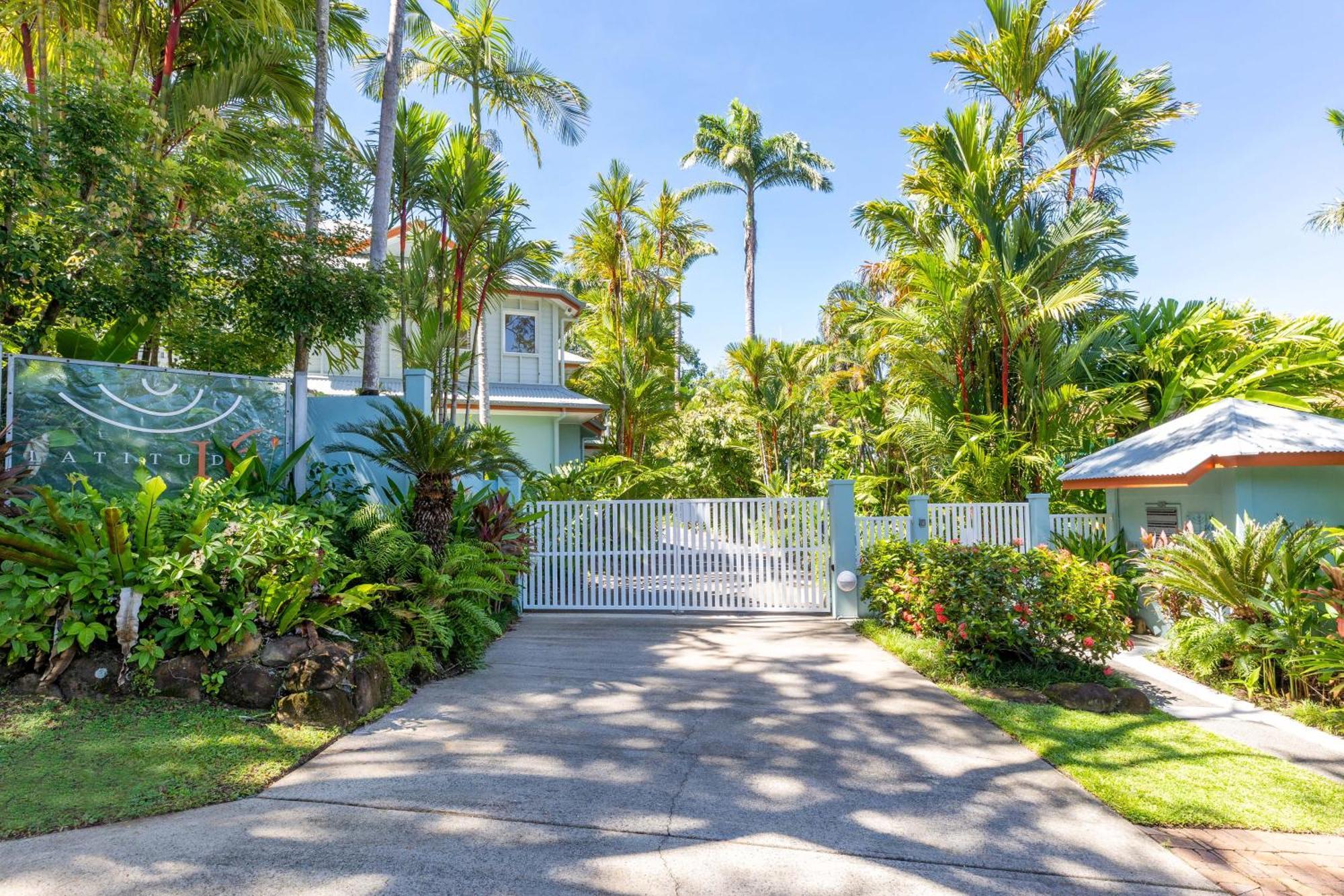 7 @ Latitude 16 Port Douglas
