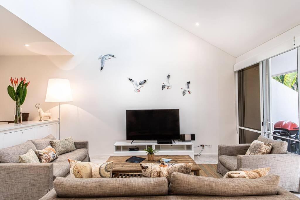 Mirage 433 - Beachfront * Port Douglas