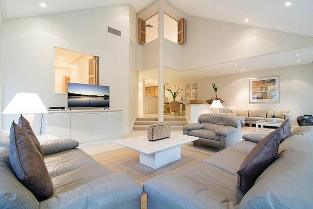 Mirage 410 Villa
