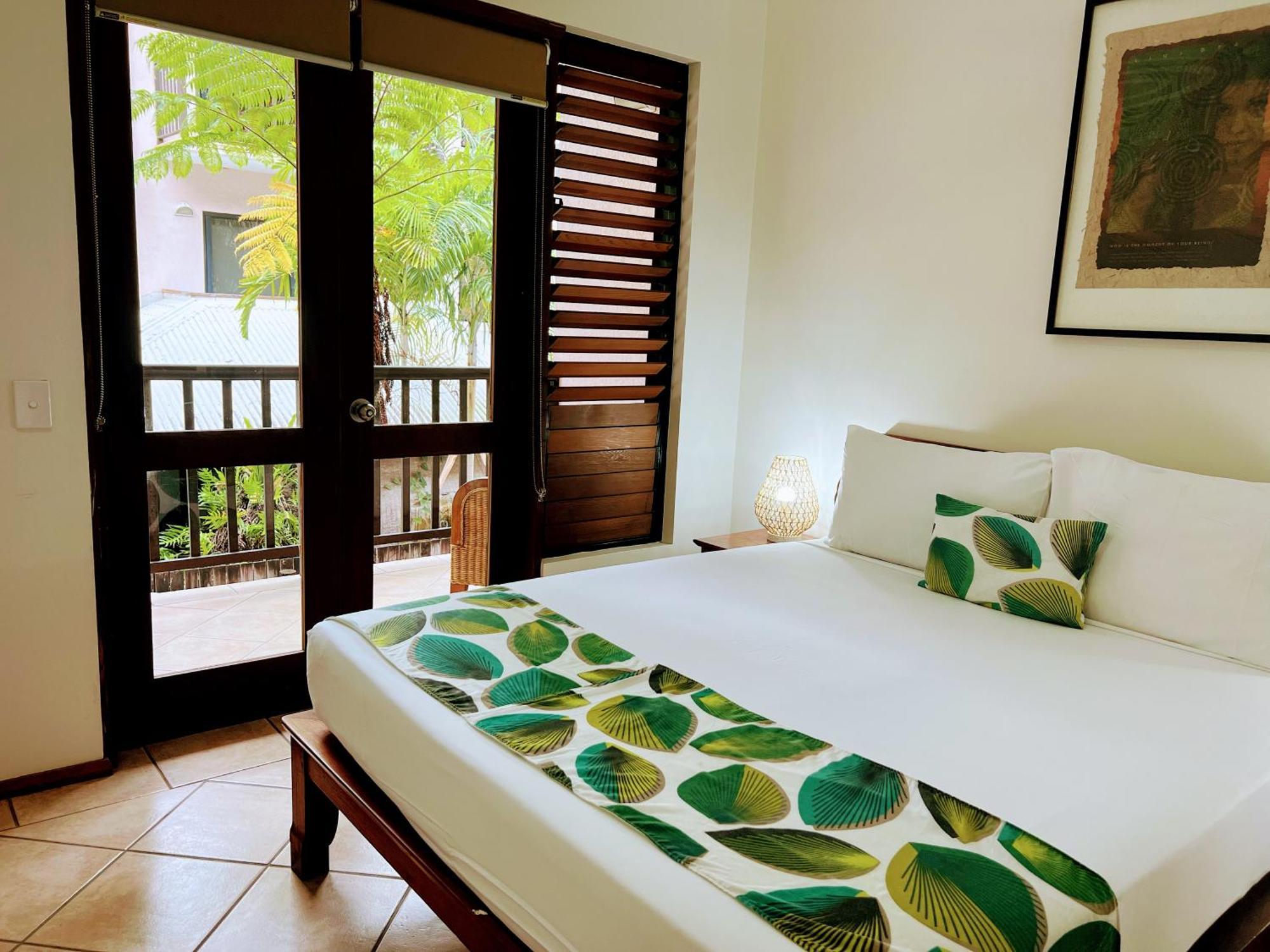 Resort Hibiscus & - Official Onsite Reception & Check In Port Douglas