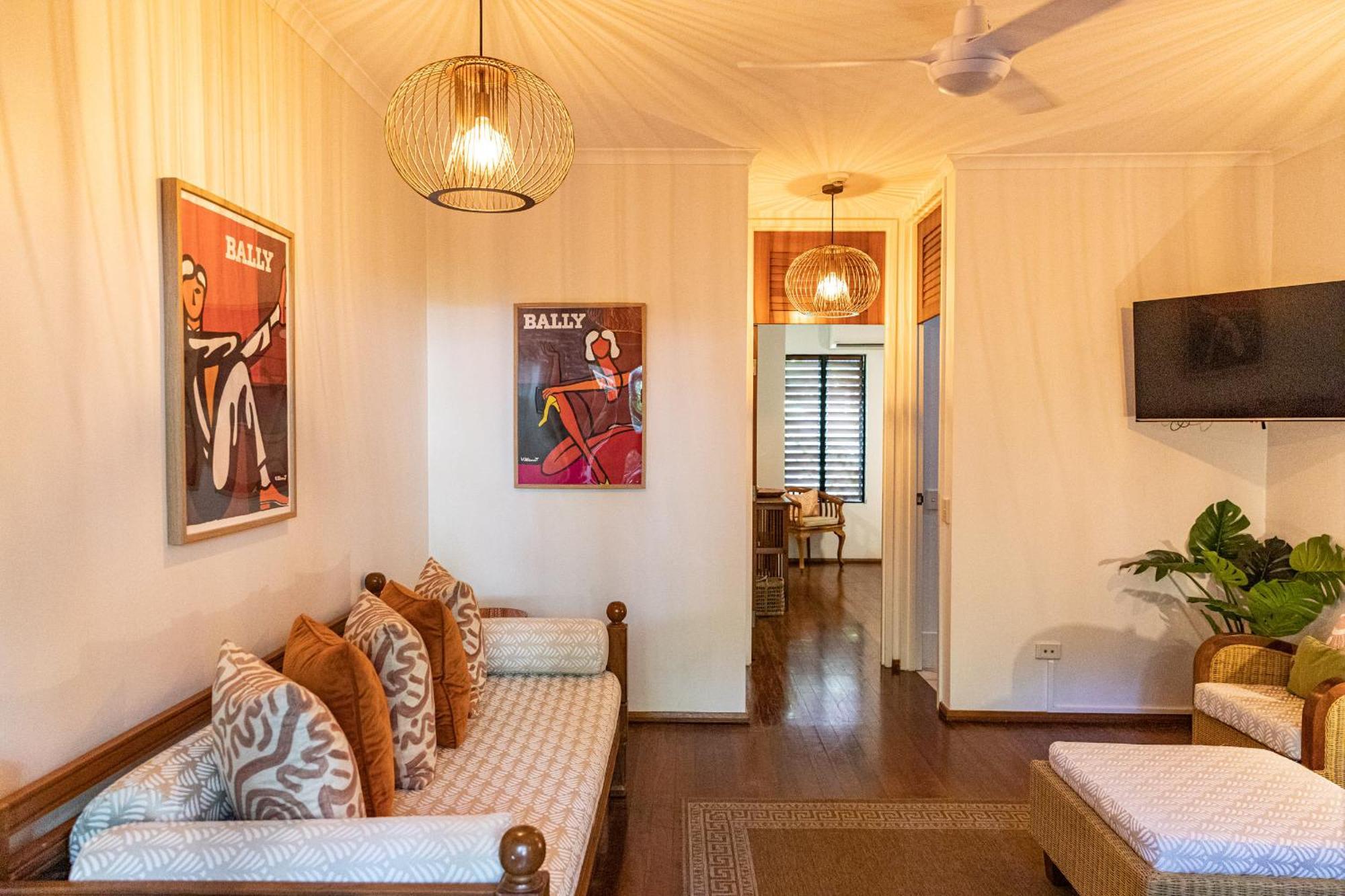 Hibiscus & - Official Onsite Reception & Check In Resort 4*