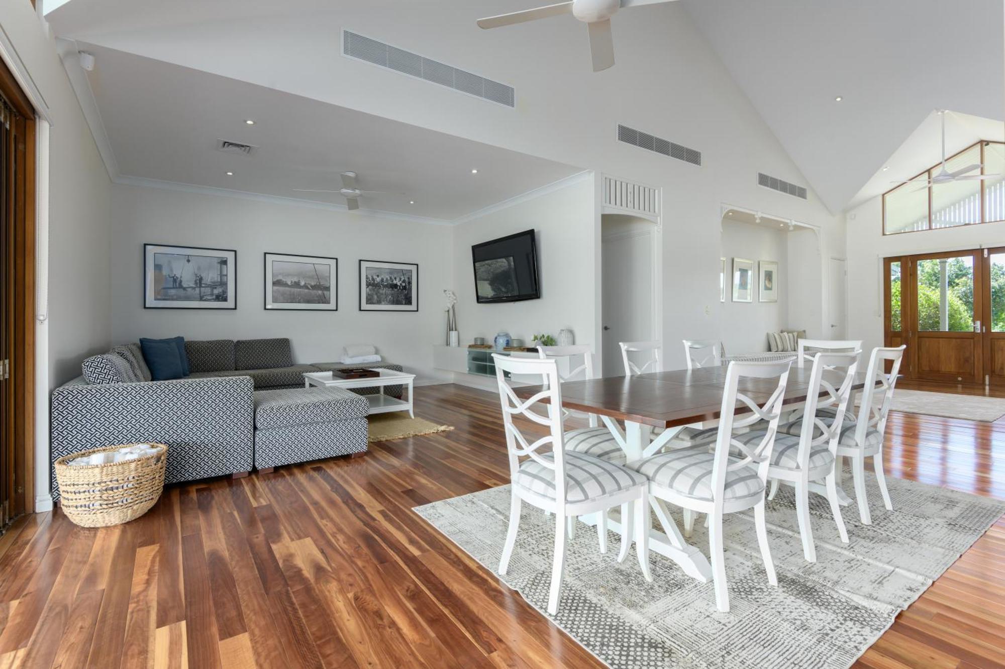 The Hampton Villa Port Douglas
