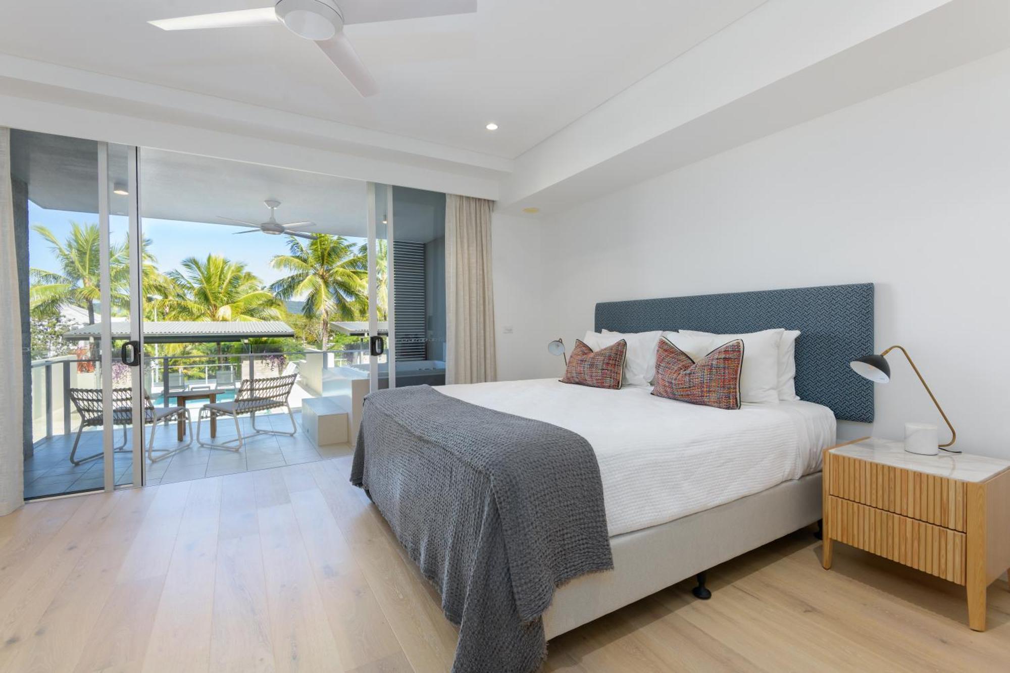 Coconut Grove 5* Port Douglas