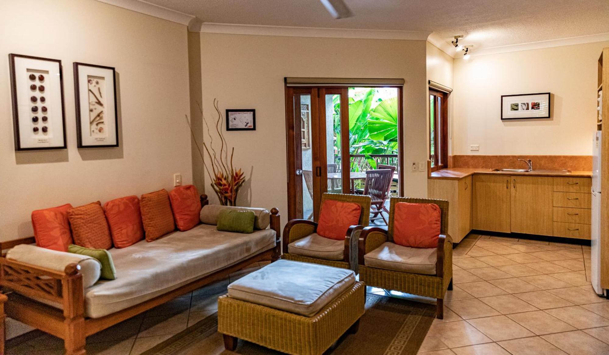 Hibiscus & - Official Onsite Reception & Check In 4* Port Douglas