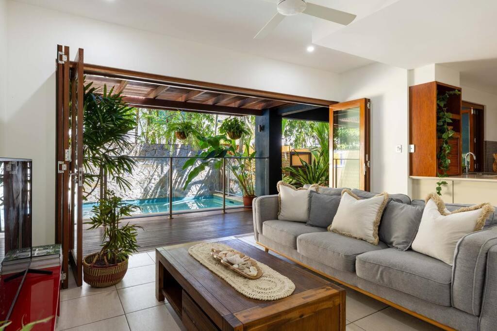 Savannah Elua Villa