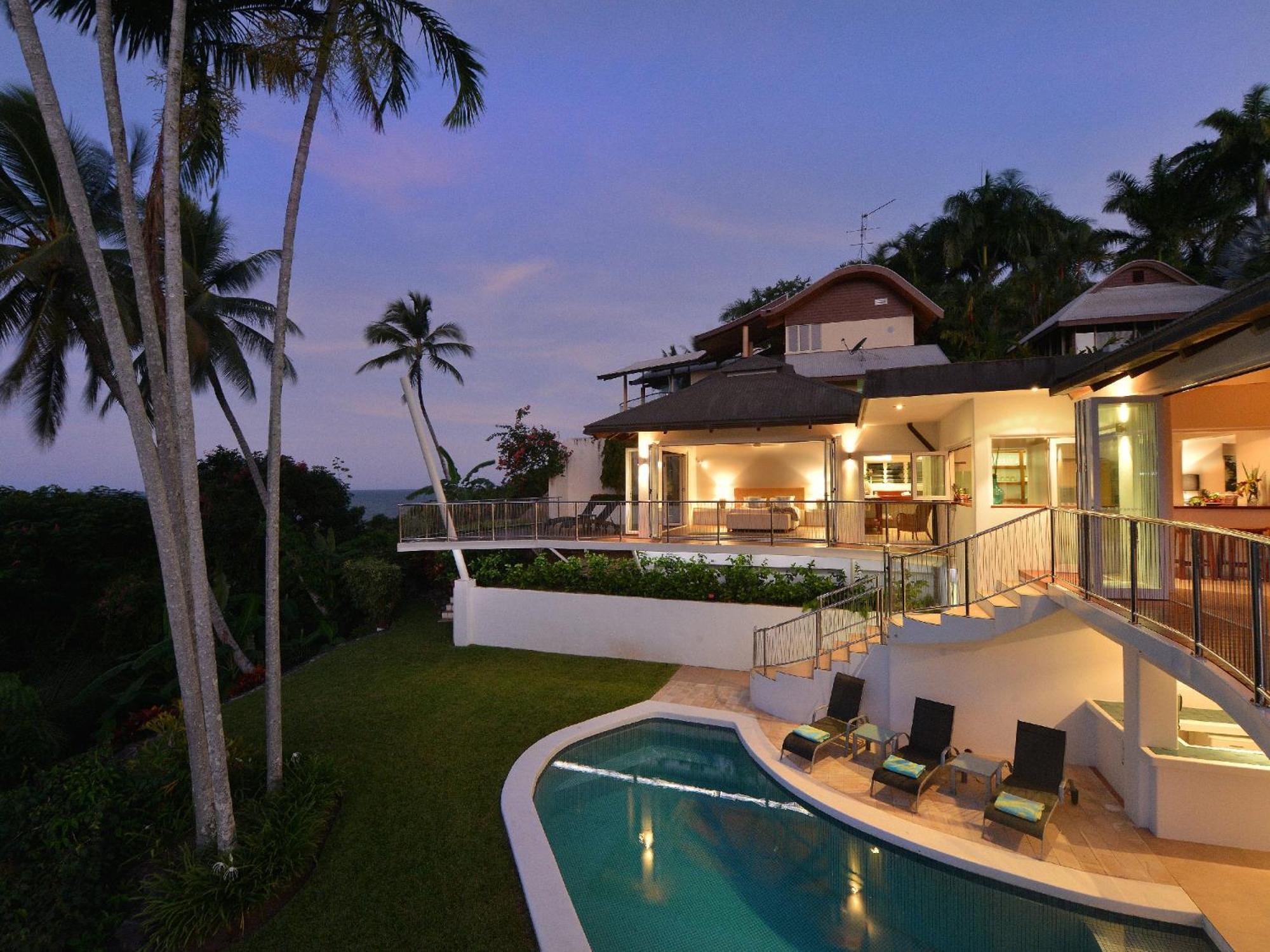 The Pinnacle - Stunning Views In The Town Centre Holiday home Port Douglas