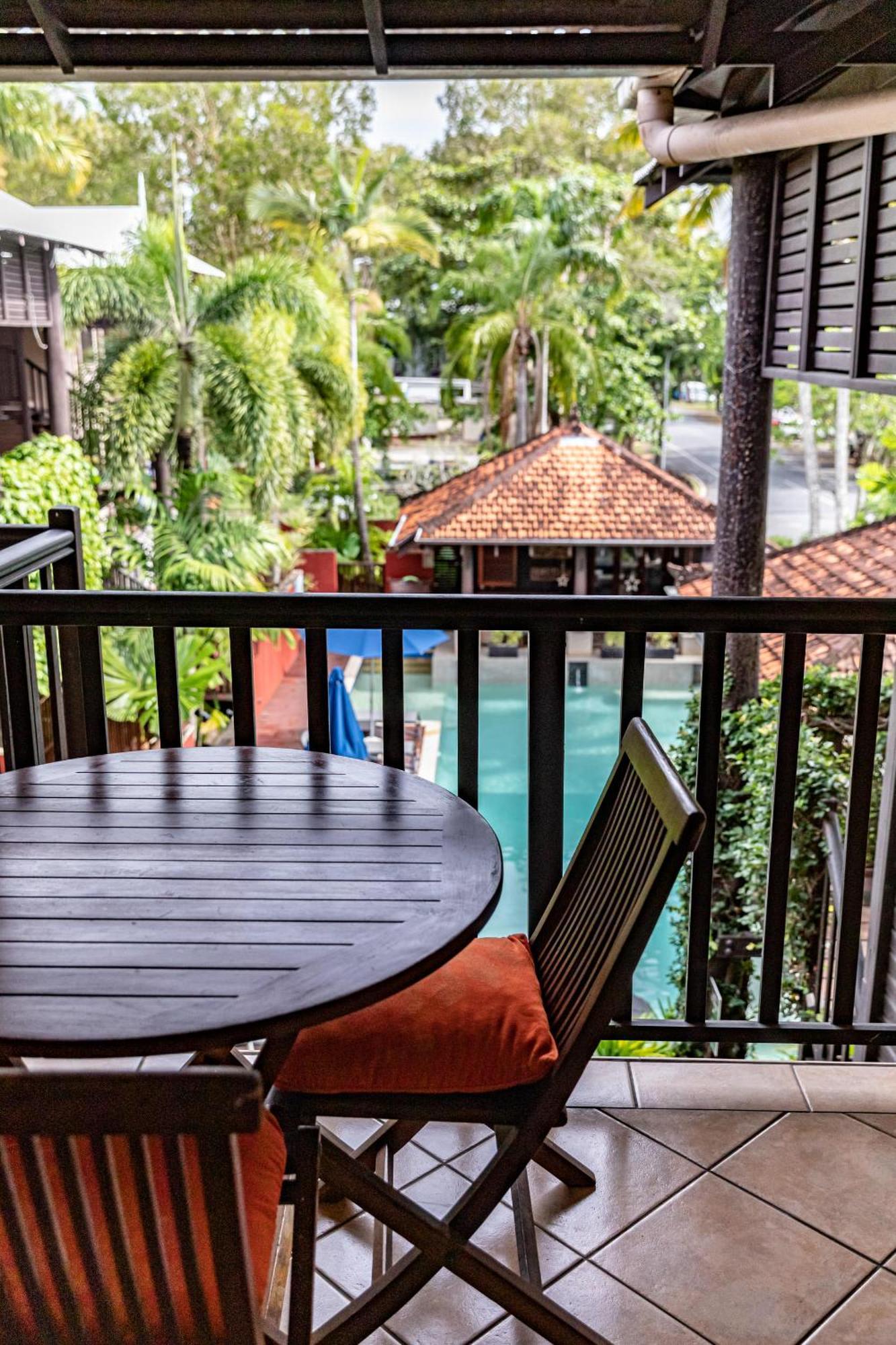 Resort Hibiscus & - Official Onsite Reception & Check In