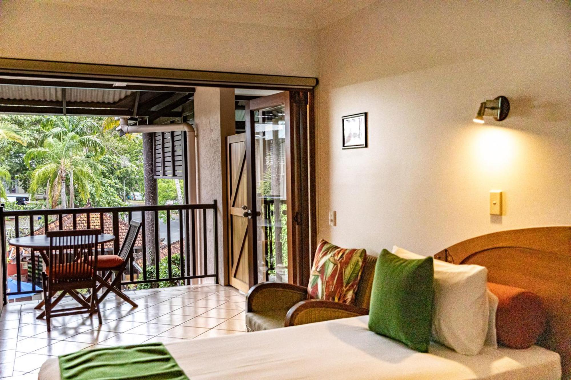 Hibiscus & - Official Onsite Reception & Check In Resort 4*