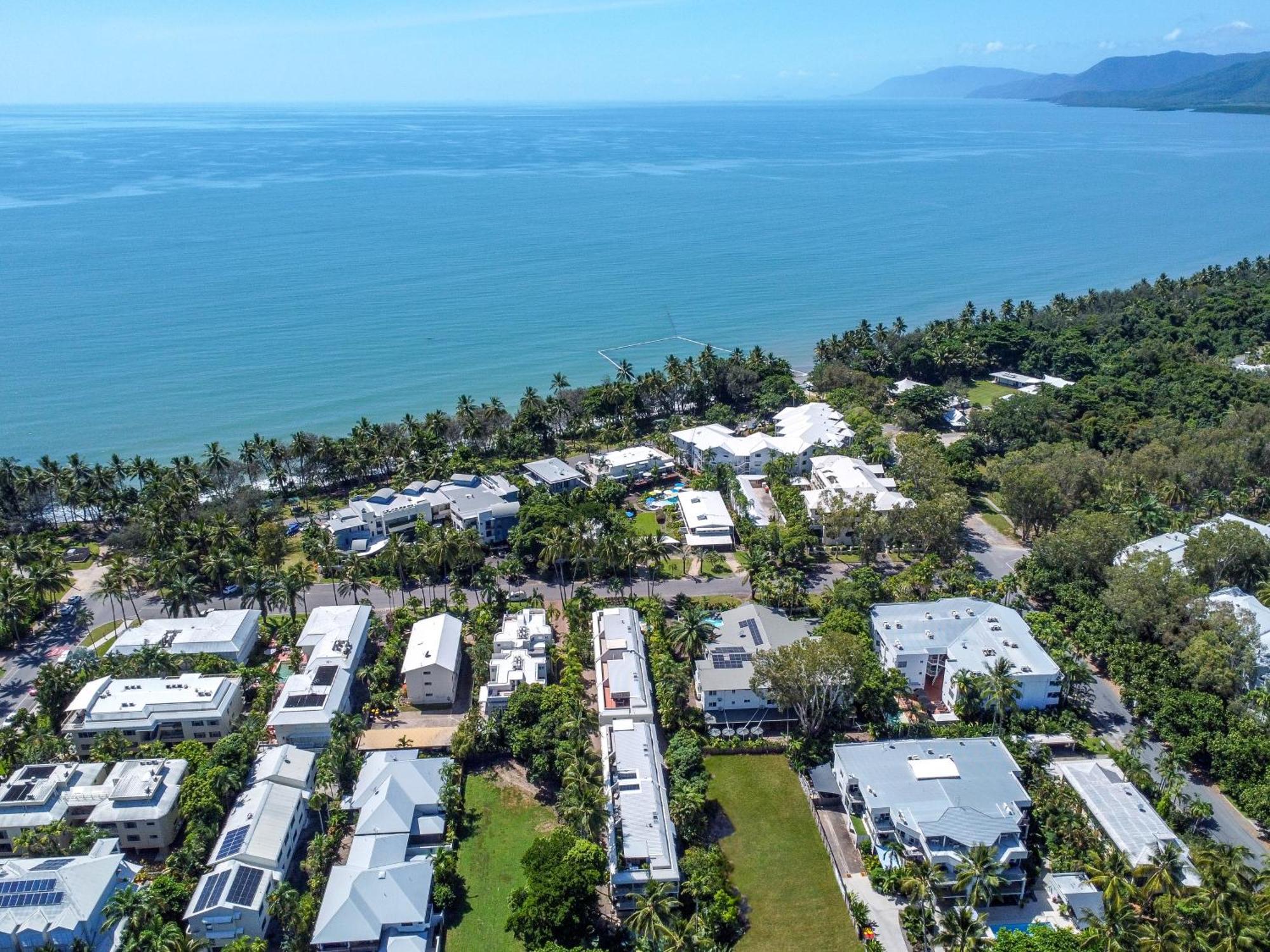 Tropical Reef * Port Douglas