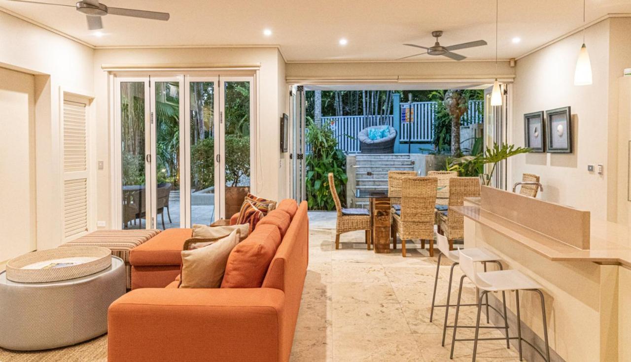 Courtyard On * Port Douglas