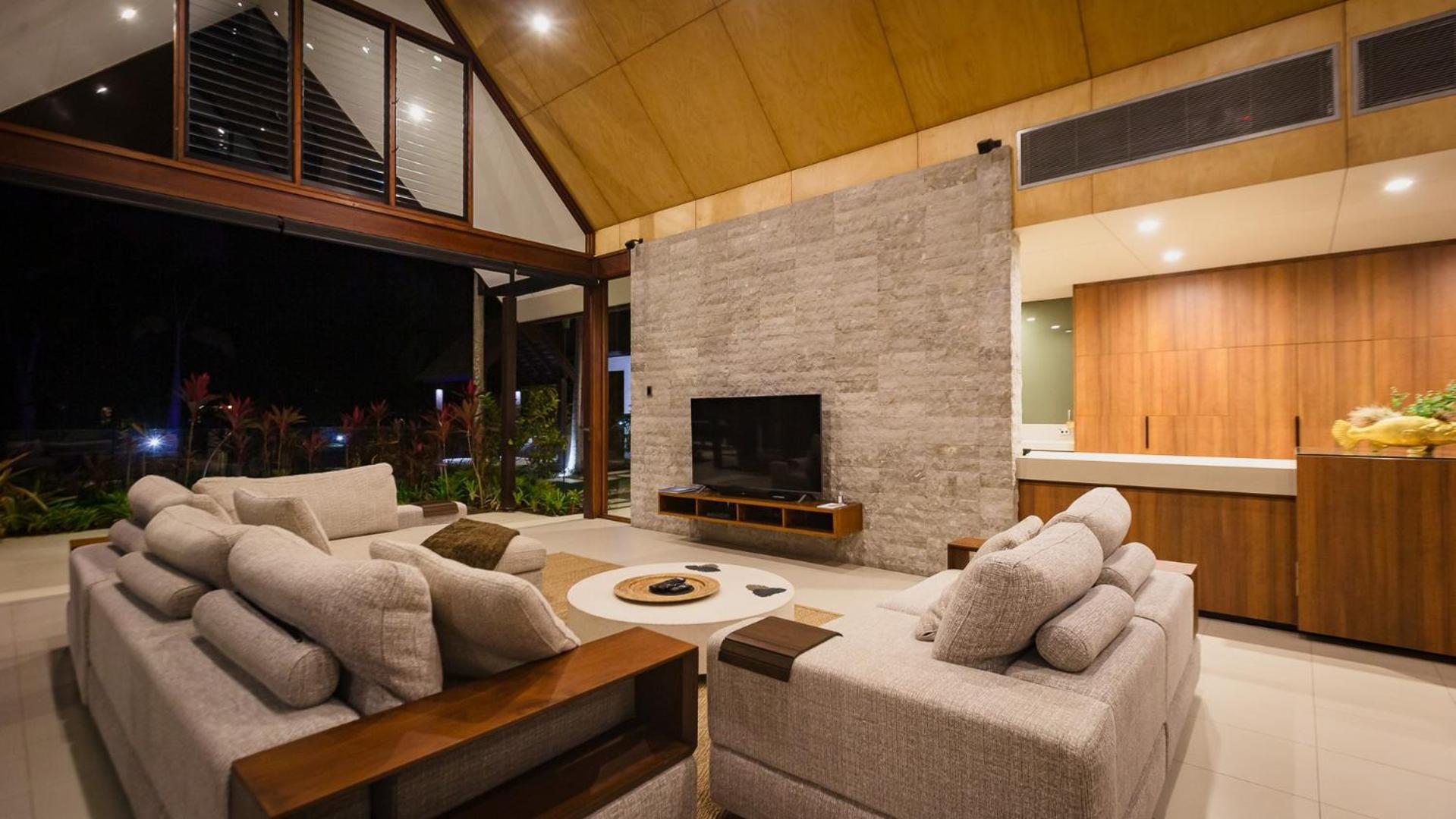 Niramaya And 5* Port Douglas