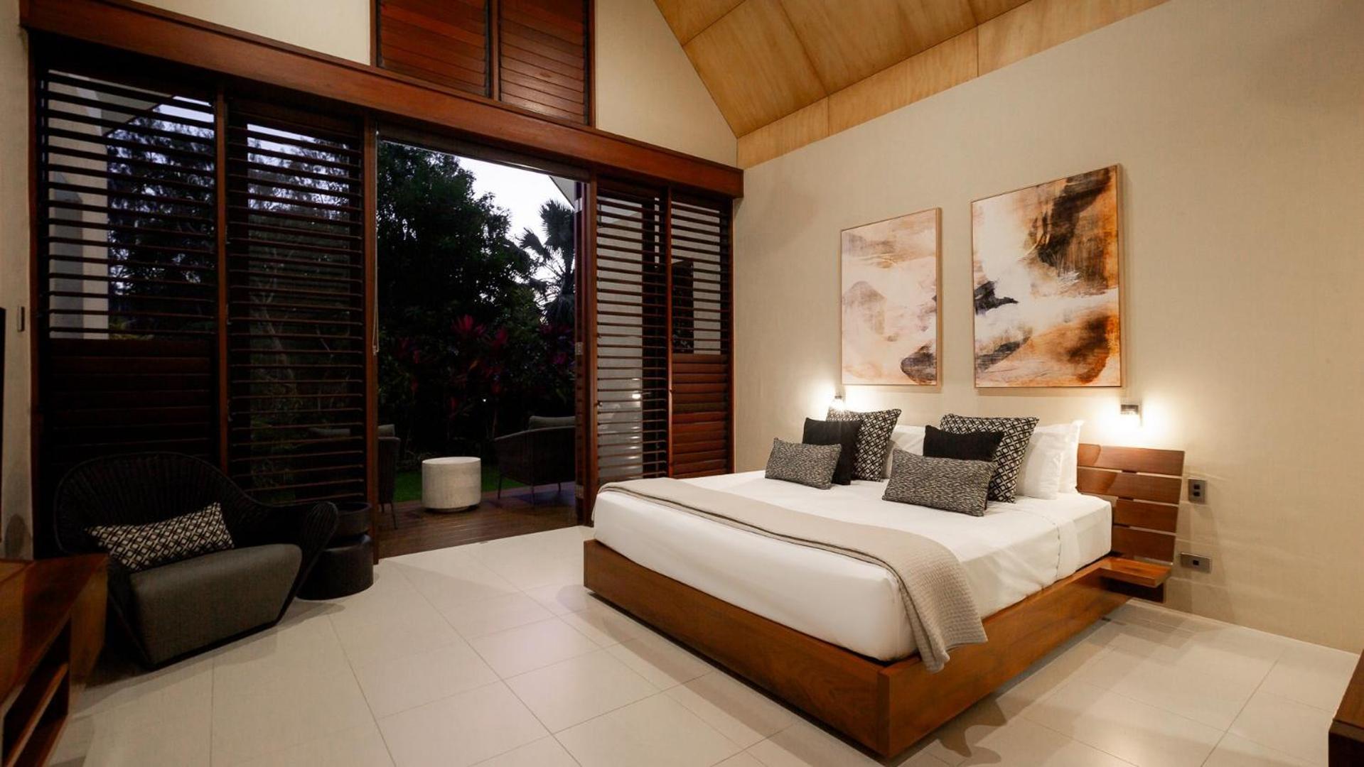 Niramaya And 5* Port Douglas