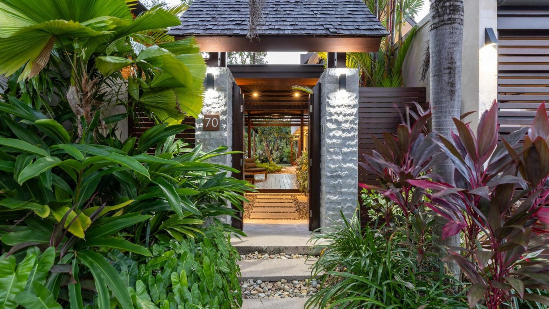 Niramaya And 5* Port Douglas