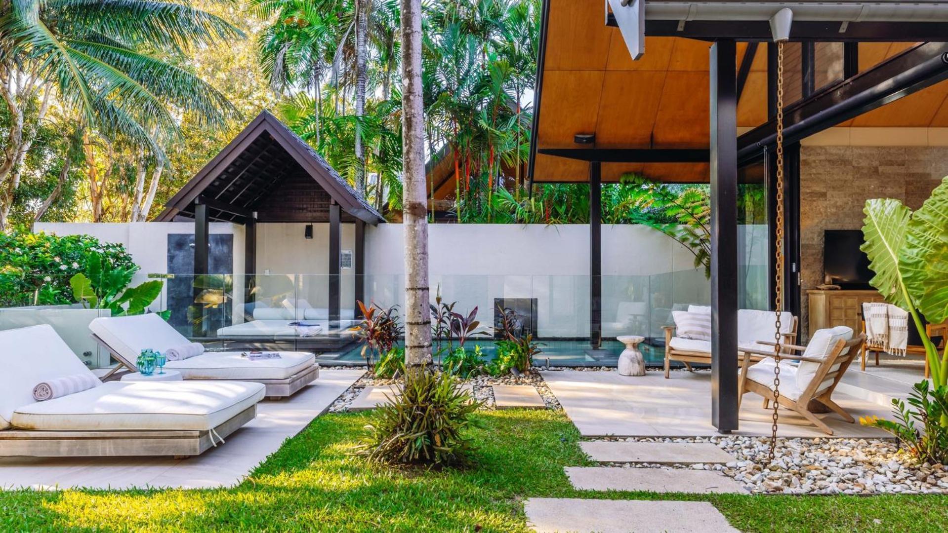 Niramaya And 5* Port Douglas