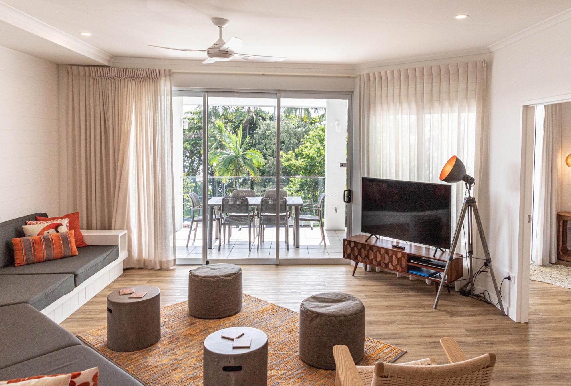 Beaches - Official Onsite Reception & Check In 4*