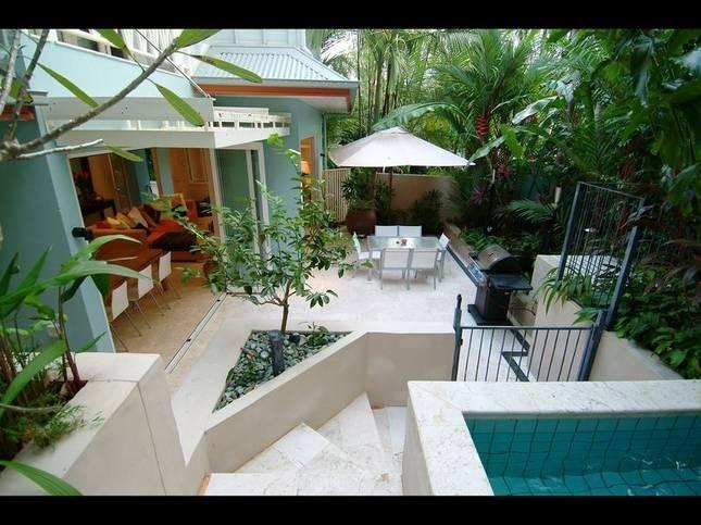 Villa Latitude 16 On Grant St