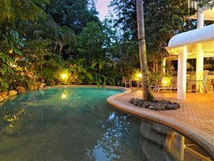 Outrigger 3* Port Douglas