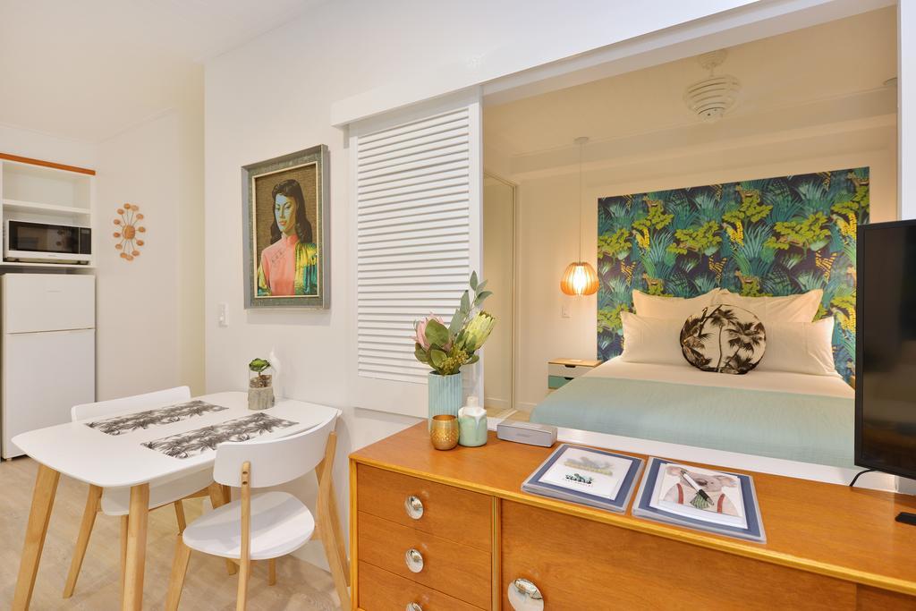 Apartment Retro