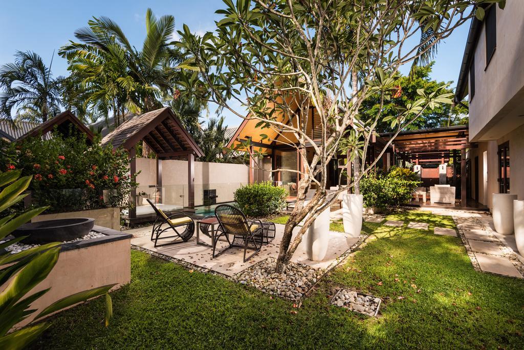 Niramaya And Port Douglas