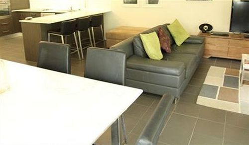 Outrigger Aparthotel 3*