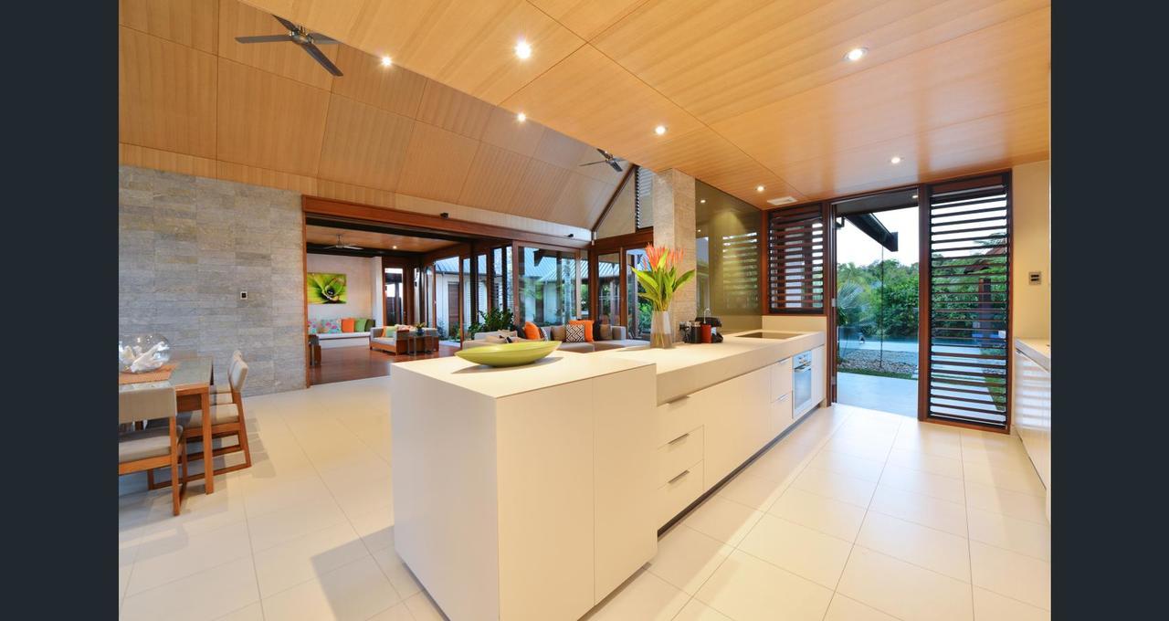 Niramaya And Port Douglas