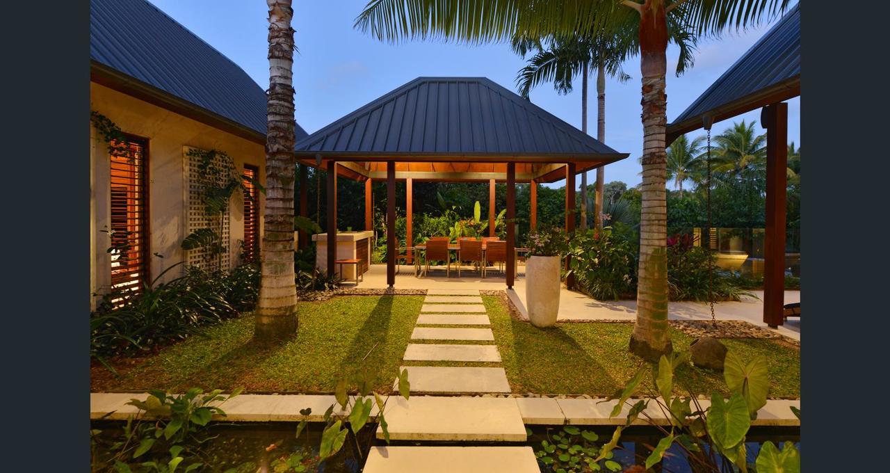 Niramaya And 5* Port Douglas