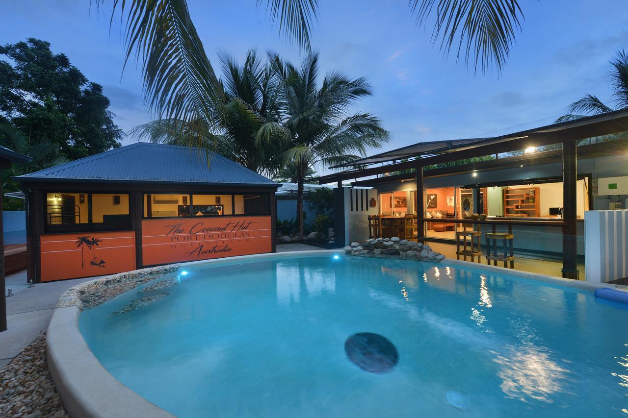 Holiday home The Coconut Hut *