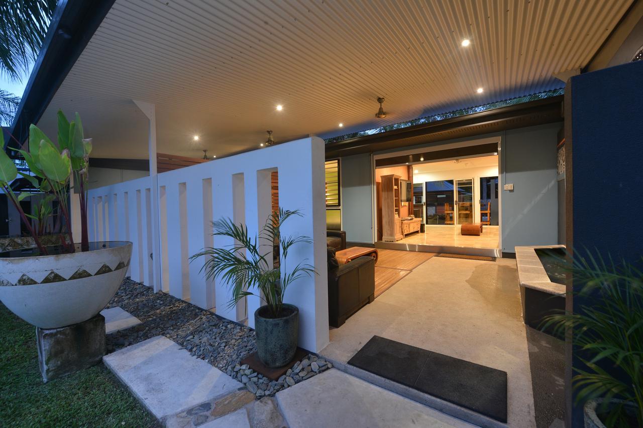 Holiday home The Coconut Hut *