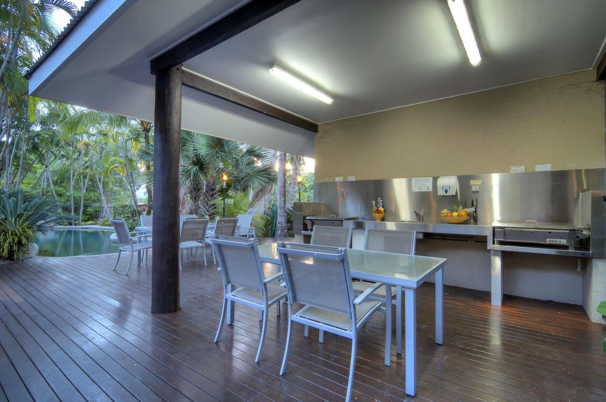 Retreat Aparthotel