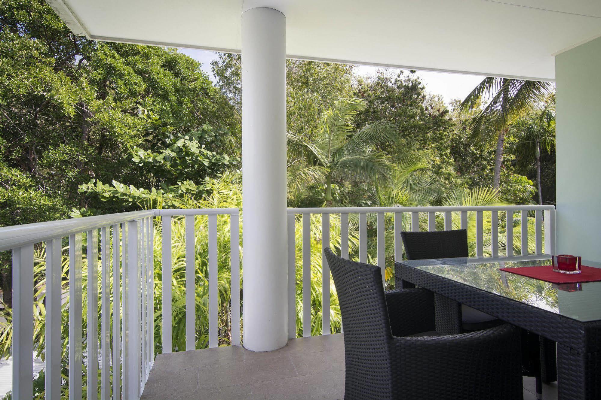 Outrigger Aparthotel