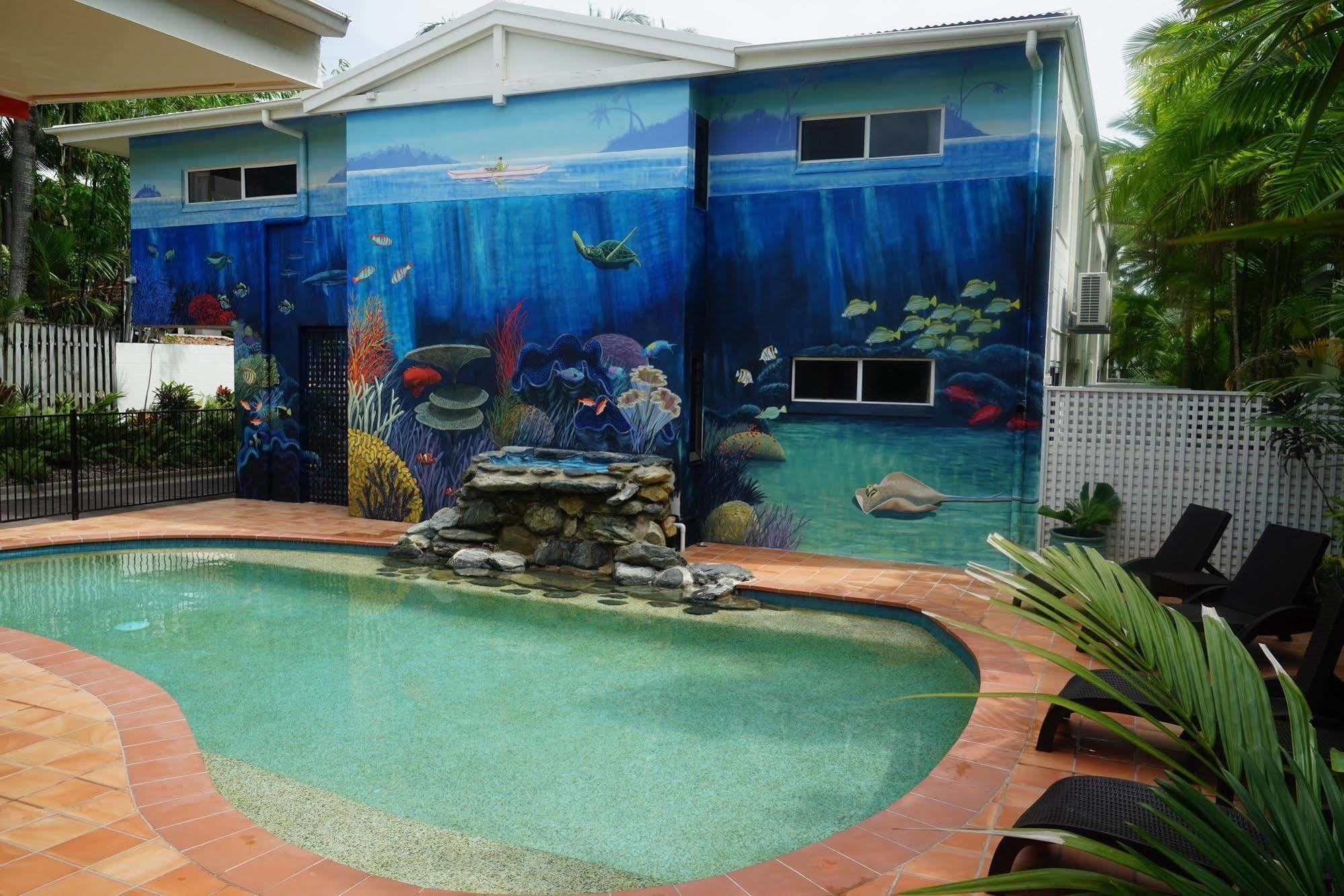 Port Douglas Motel 4*