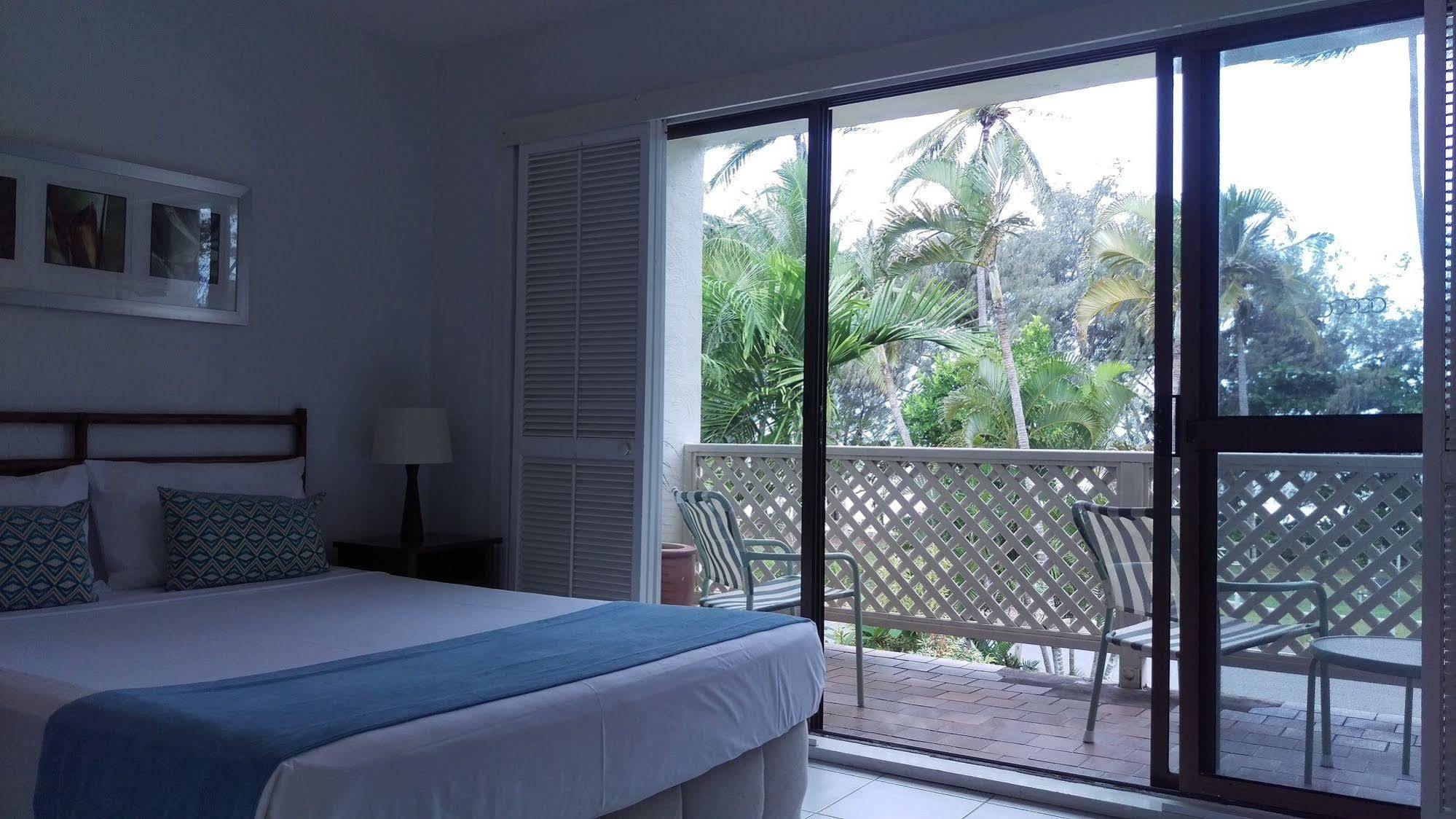 Beachfront Terraces With Onsite Reception & Check In Aparthotel Port Douglas