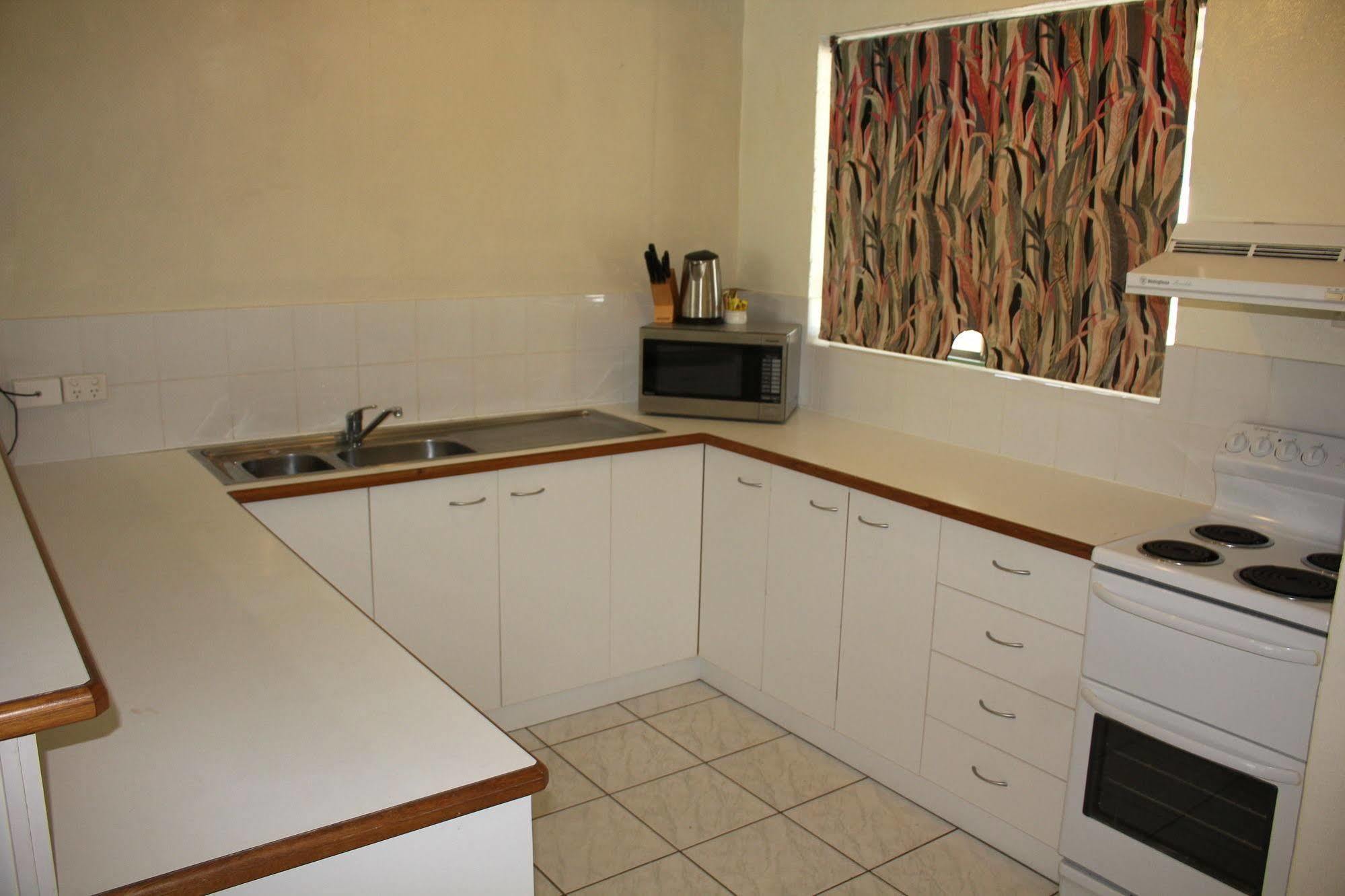 Beachfront Terraces With Onsite Reception & Check In Port Douglas