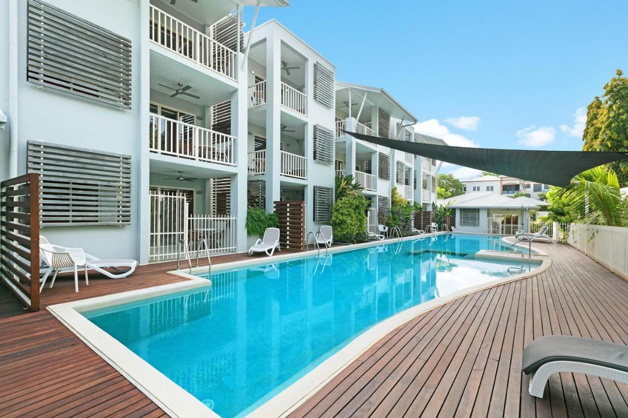 Aparthotel Mantra Aqueous On Port 4*