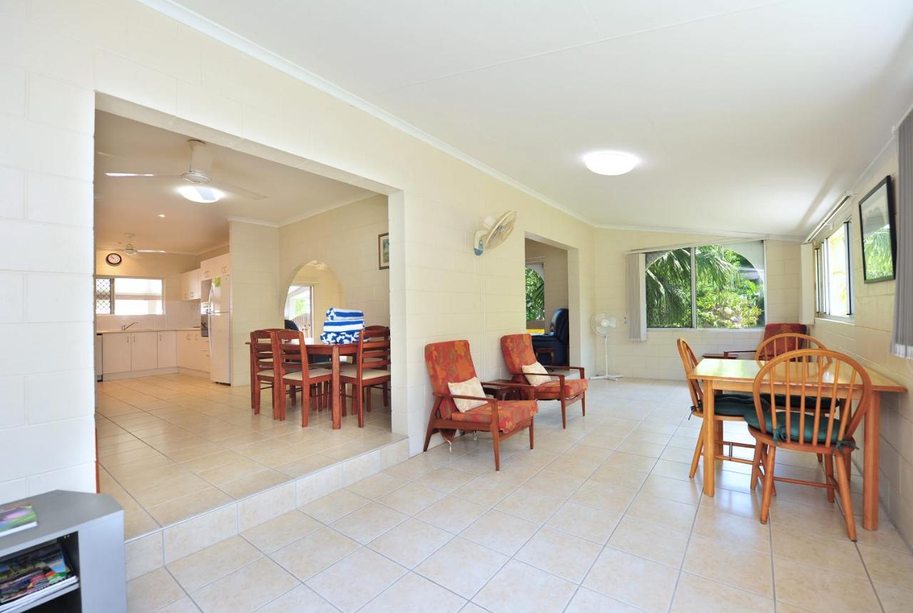 Seascape Holidays - 53 Reef Street Holiday home *