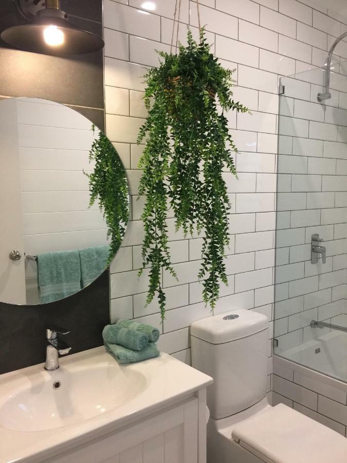 Pandanus Apartment *