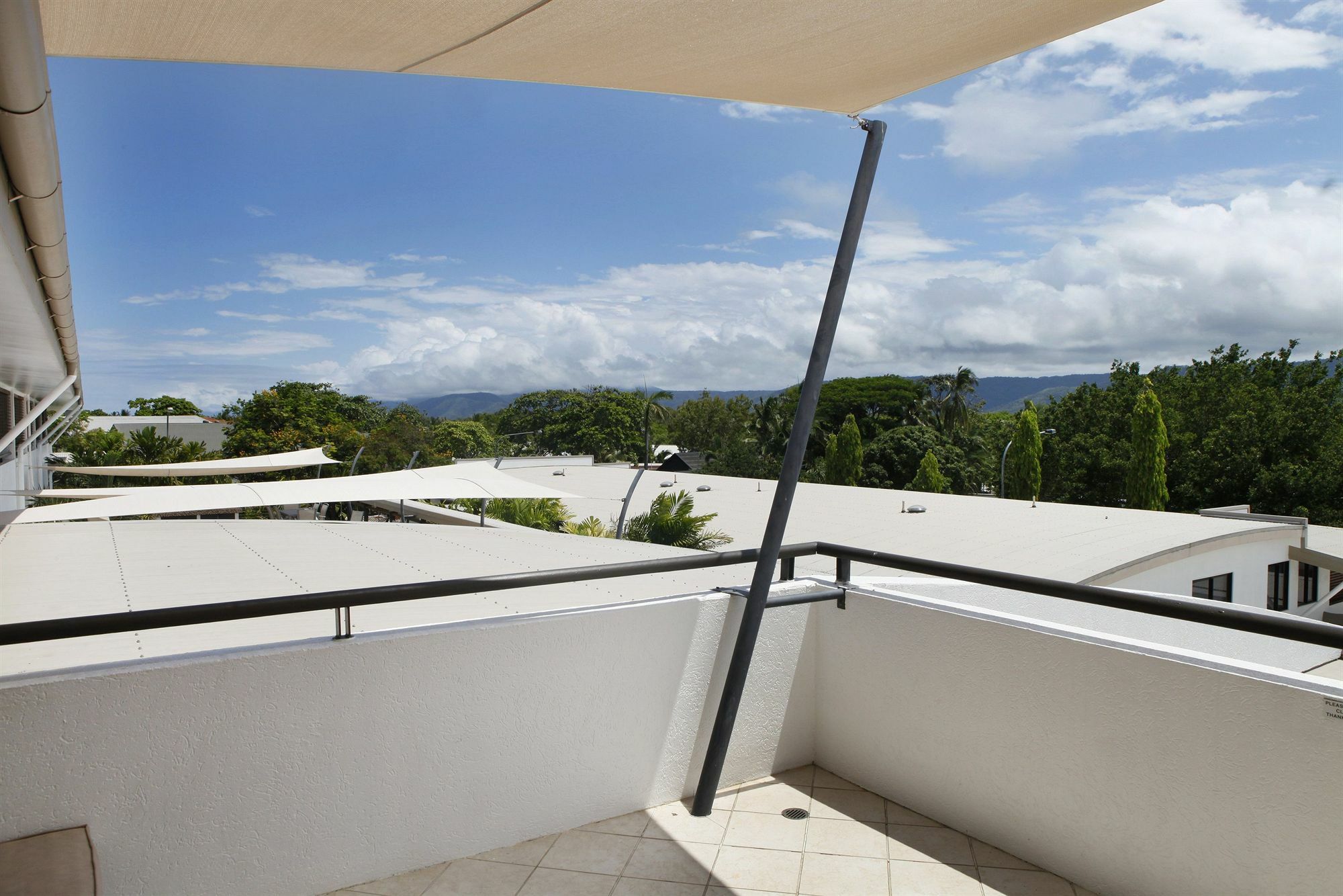 Saltwater Luxury Aparthotel Port Douglas