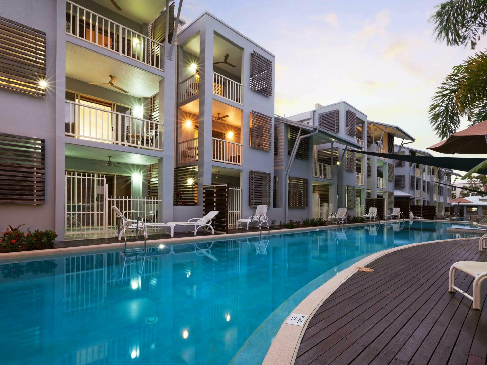 Mantra Aqueous On Port Port Douglas