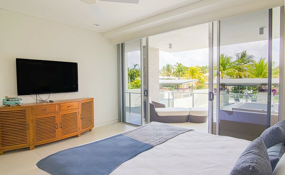 Coconut Grove 5*