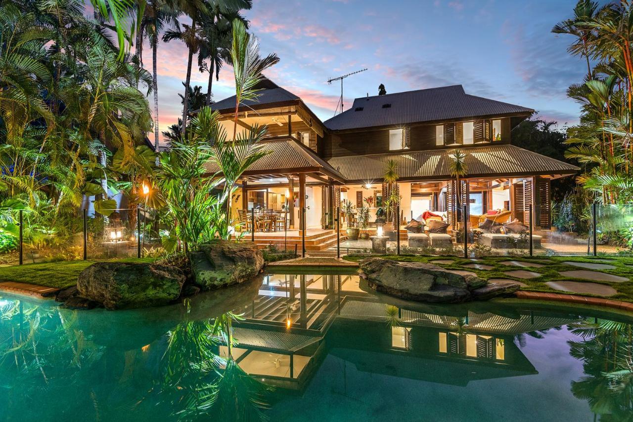 Holiday home Luxurious Sala Private Beachfront Escape
