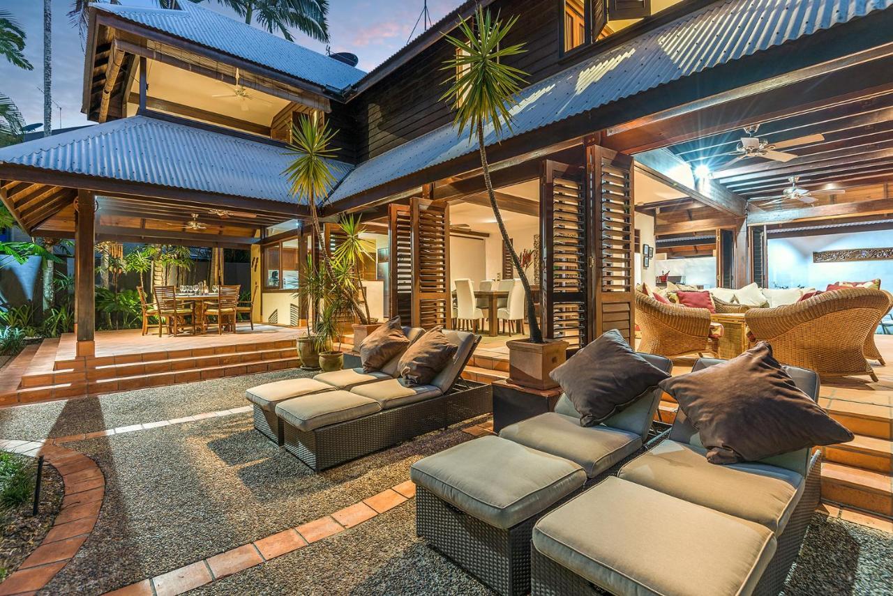 Holiday home Luxurious Sala Private Beachfront Escape *