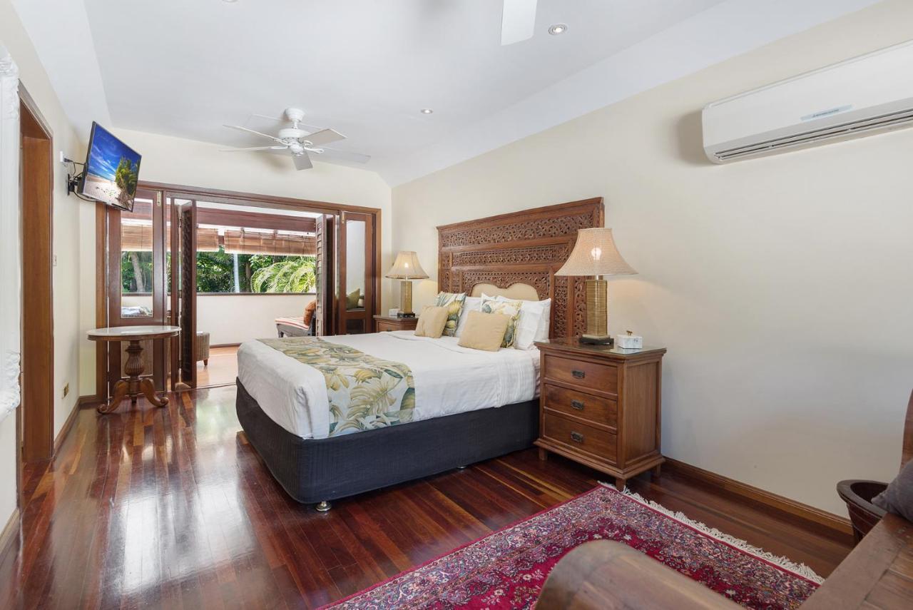 Holiday home Luxurious Sala Private Beachfront Escape *