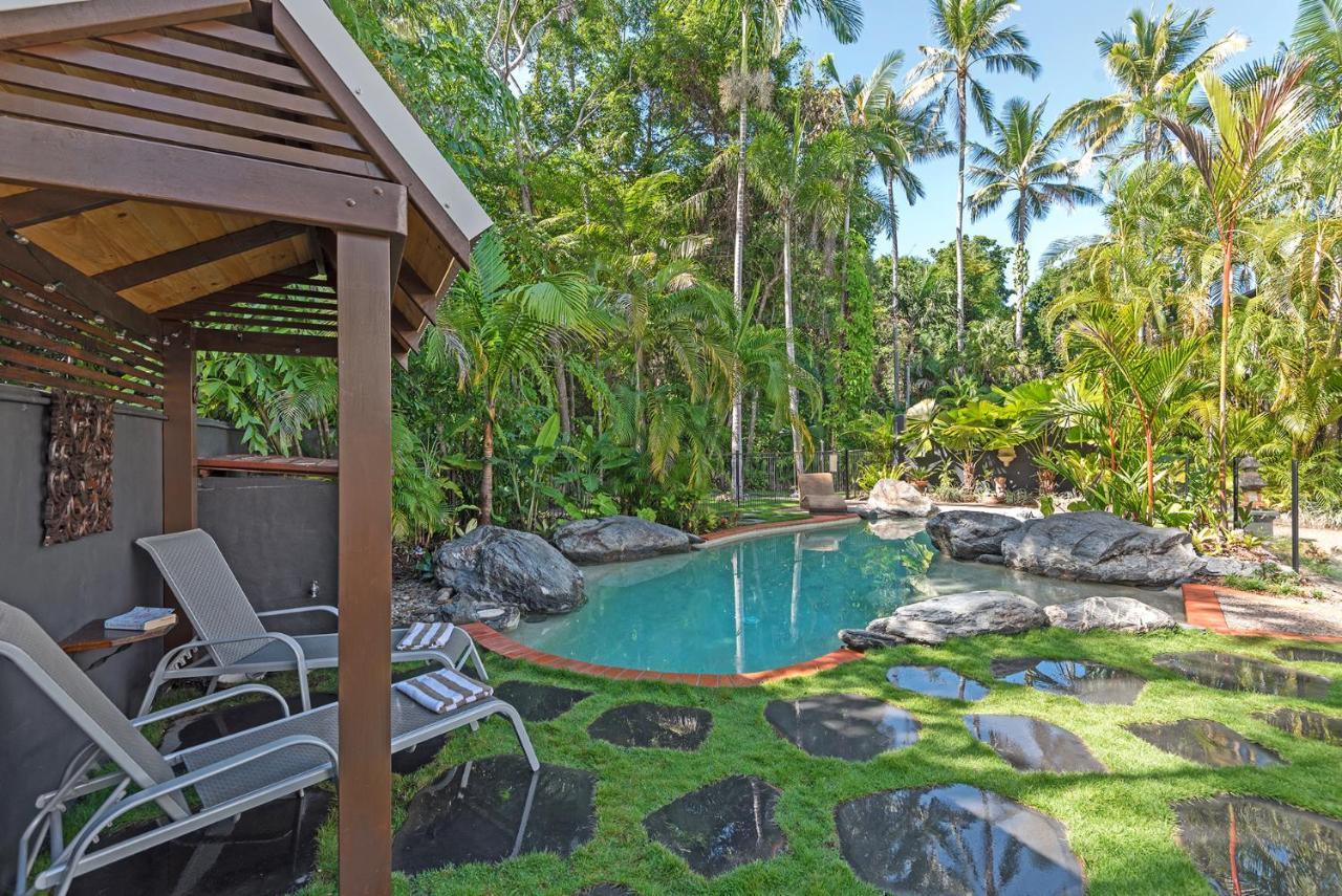 Luxurious Sala Private Beachfront Escape * Port Douglas